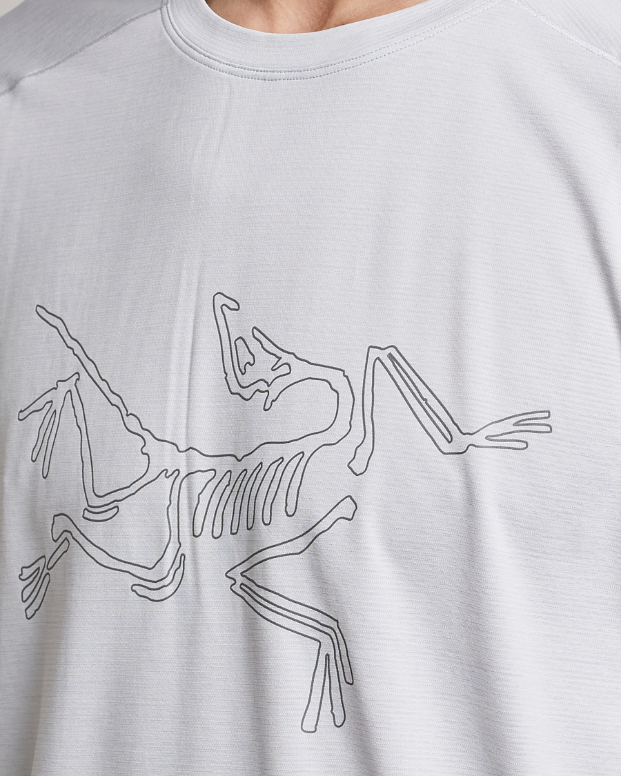 Men | T-Shirts | Arc'teryx | Cormac Bird Logo Crew Neck T-Shirt Atmos Heather