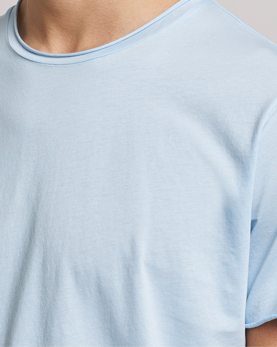 Men | T-Shirts | Filippa K | Roll Neck Tee Pastell