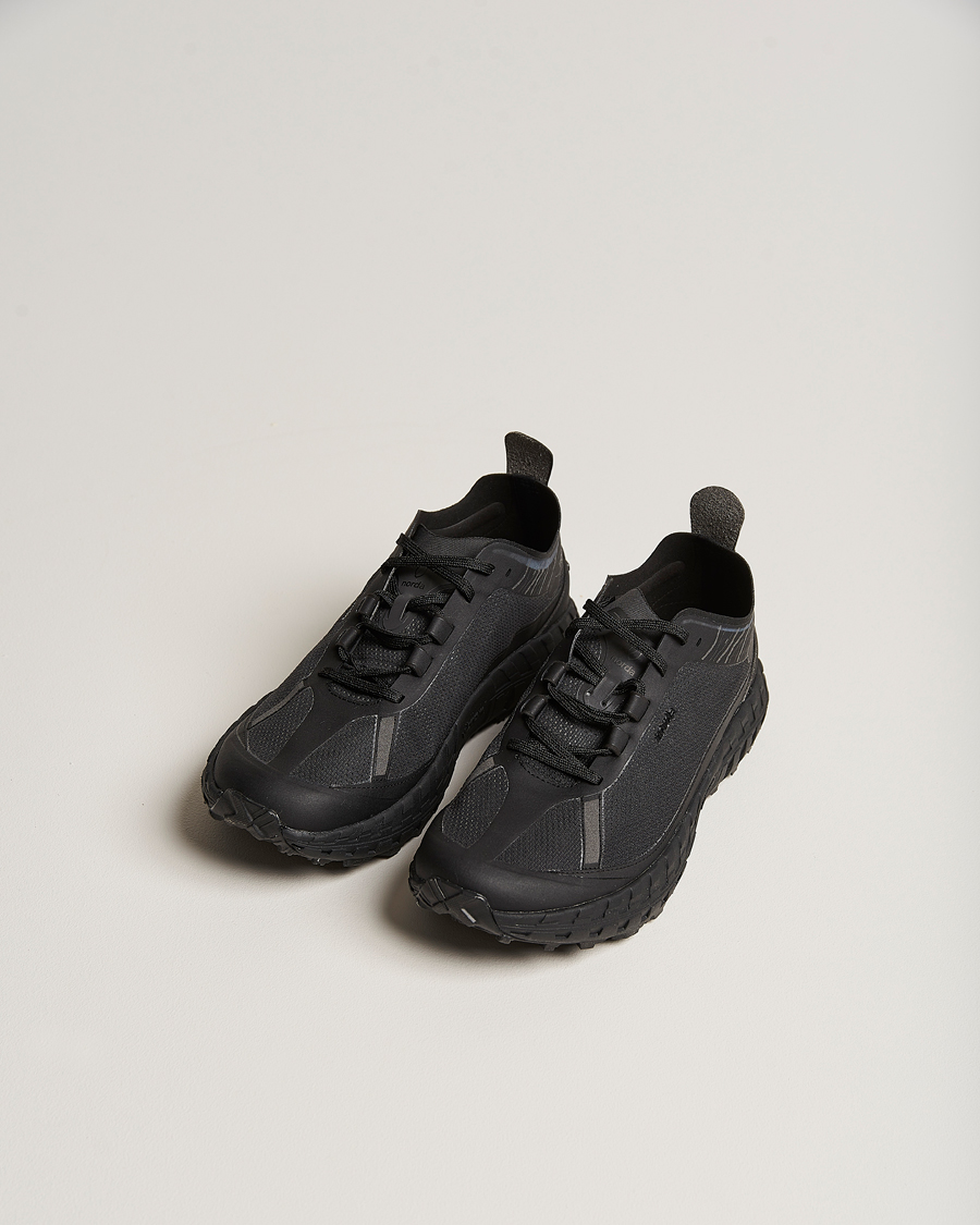 Men | Black sneakers | Norda | 001 Running Sneakers Stealth Black