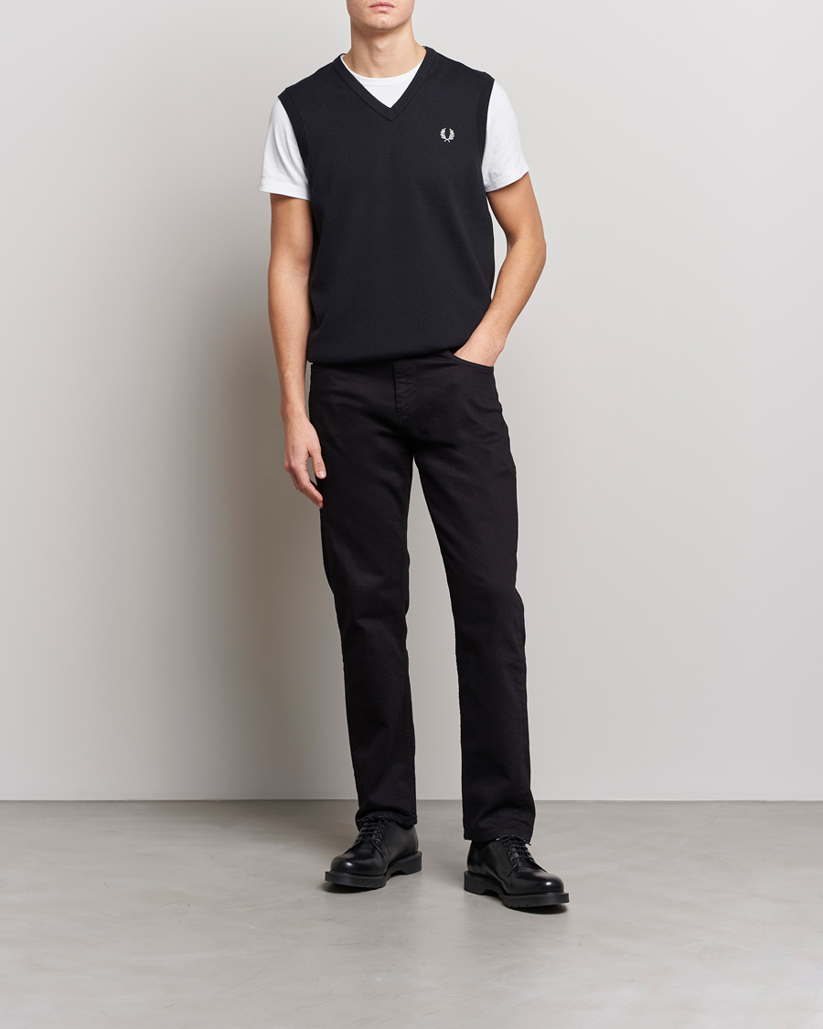 Men | Sweaters & Knitwear | Fred Perry | Classic V-Neck Tank Black