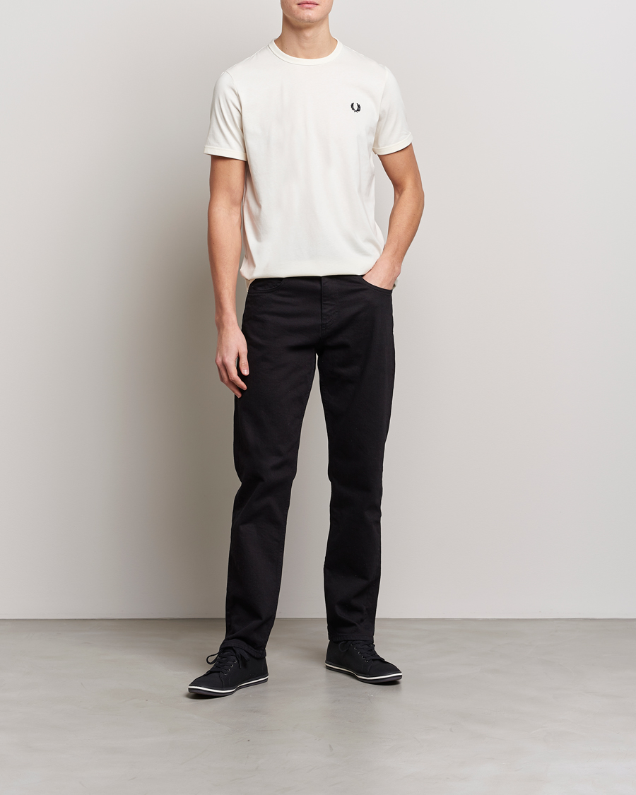 Men | T-Shirts | Fred Perry | Ringer T-Shirt Ecru
