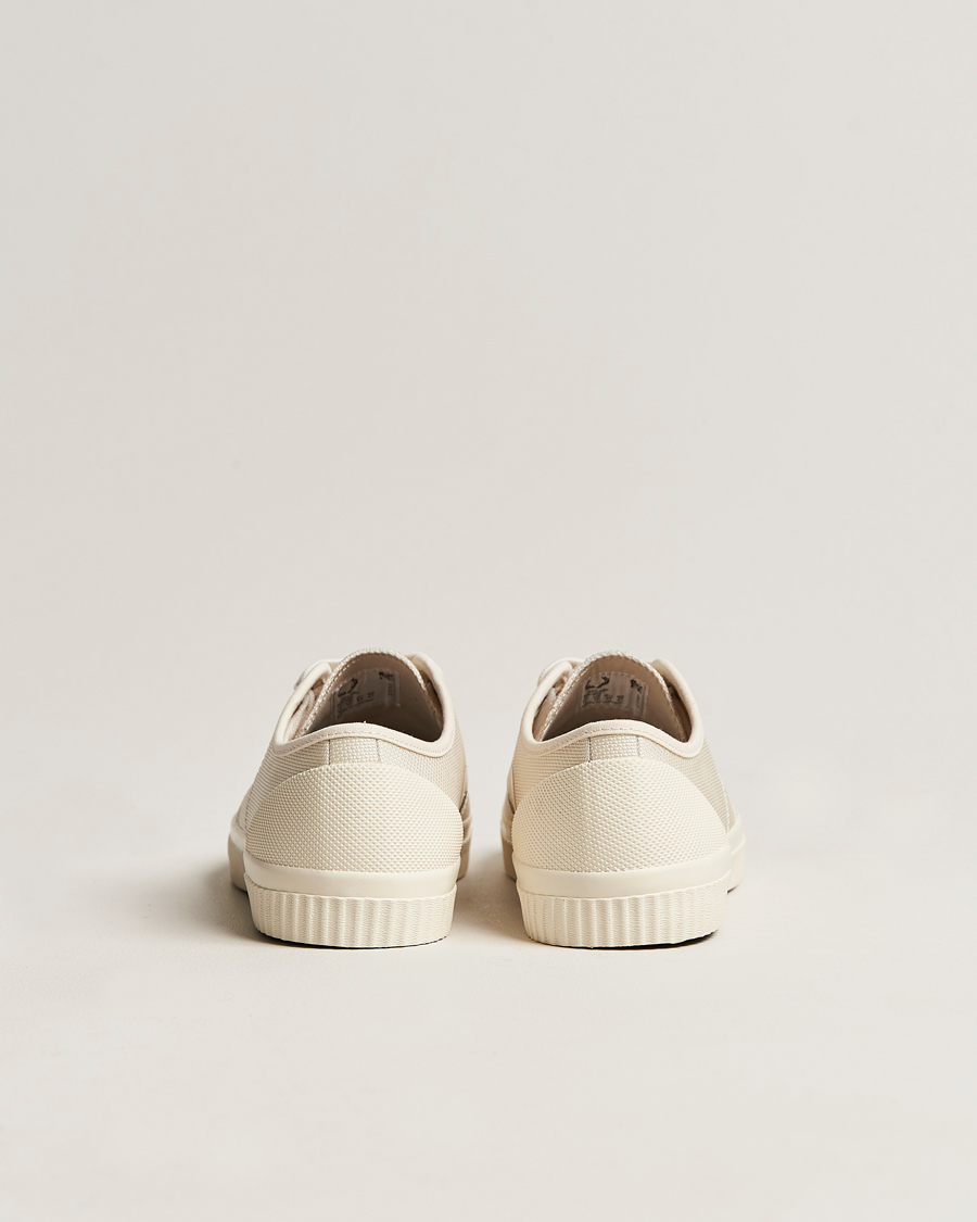 Men | Fred Perry Hughes Low Canvas Sneaker Ecru | Fred Perry | Hughes Low Canvas Sneaker Ecru