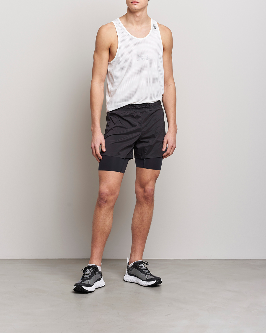 Men | T-Shirts | Satisfy | Space-O Singlet White