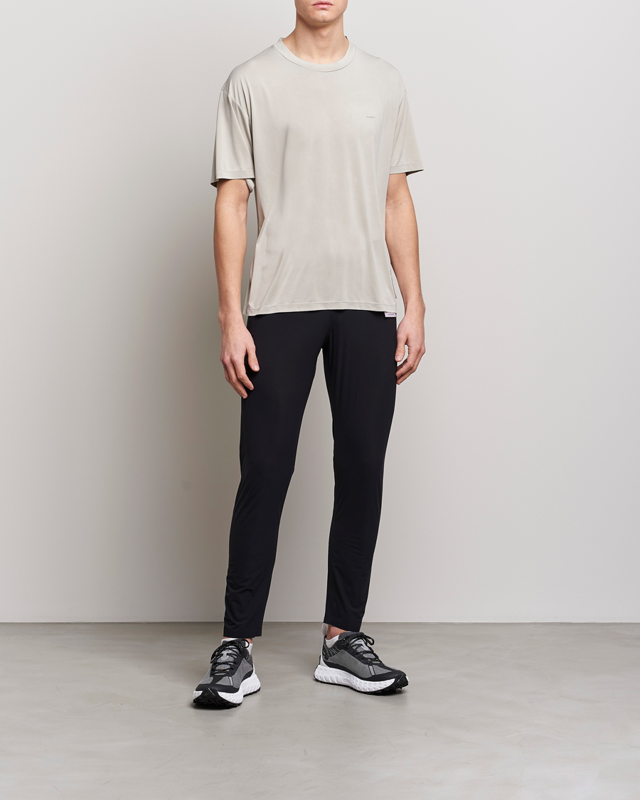 Men | T-Shirts | Satisfy | AuraLite T-Shirt Mineral Dune