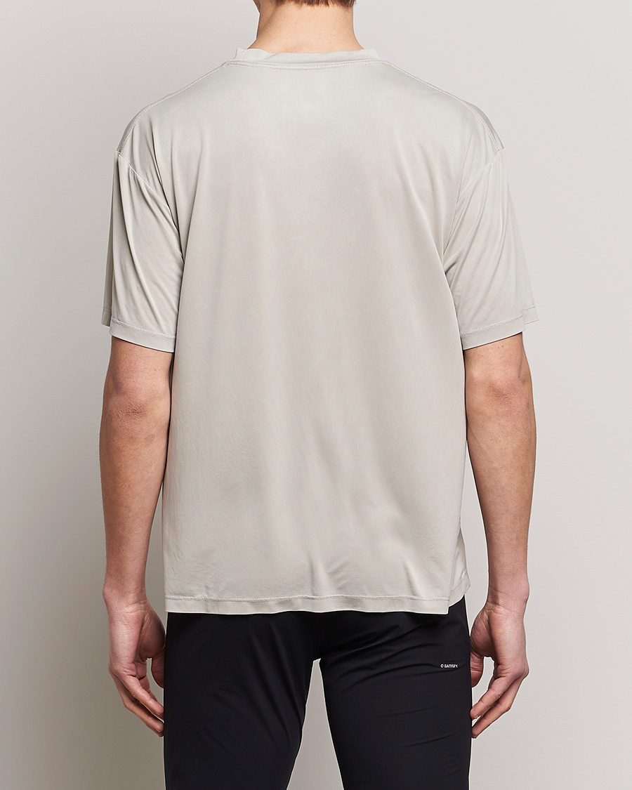 Men | T-Shirts | Satisfy | AuraLite T-Shirt Mineral Dune