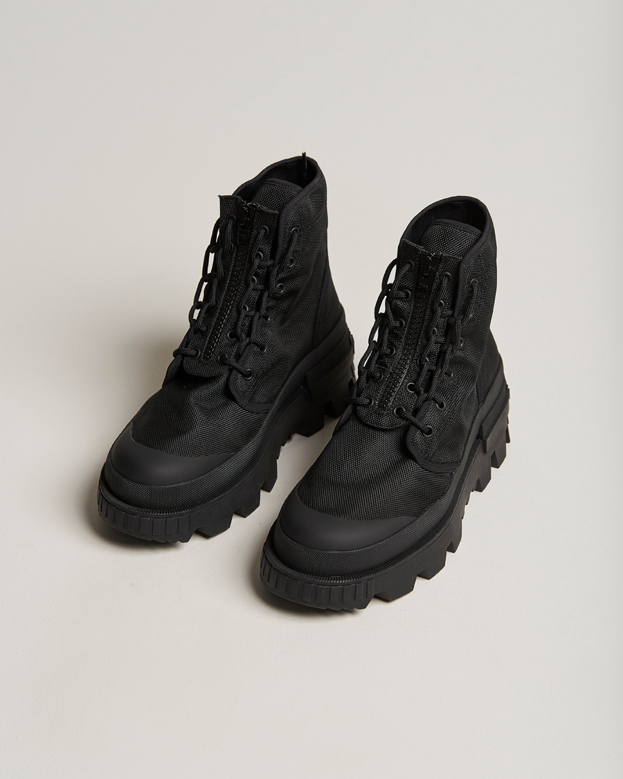 Men | 4 Moncler Hyke Desertyx Boots Black | Moncler Genius | 4 Moncler Hyke Desertyx Boots Black