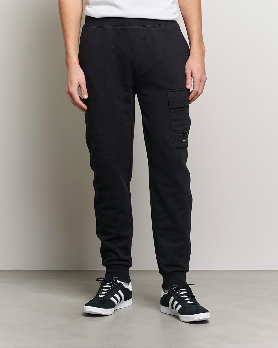 Men | Sweatpants | C.P. Company | Diagonal Raised Fleece Lens Sweatpants Black