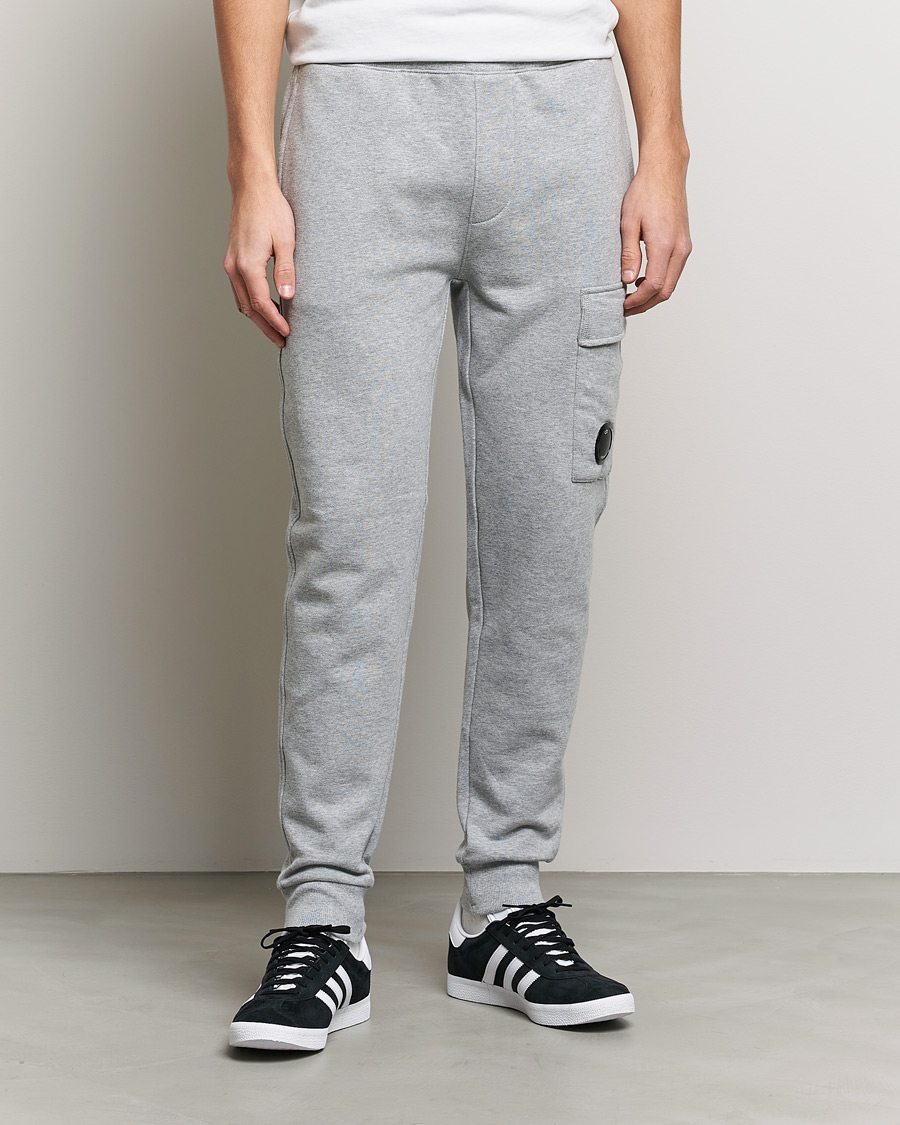 Men | Sweatpants | C.P. Company | Diagonal Raised Fleece Lens Sweatpants Grey