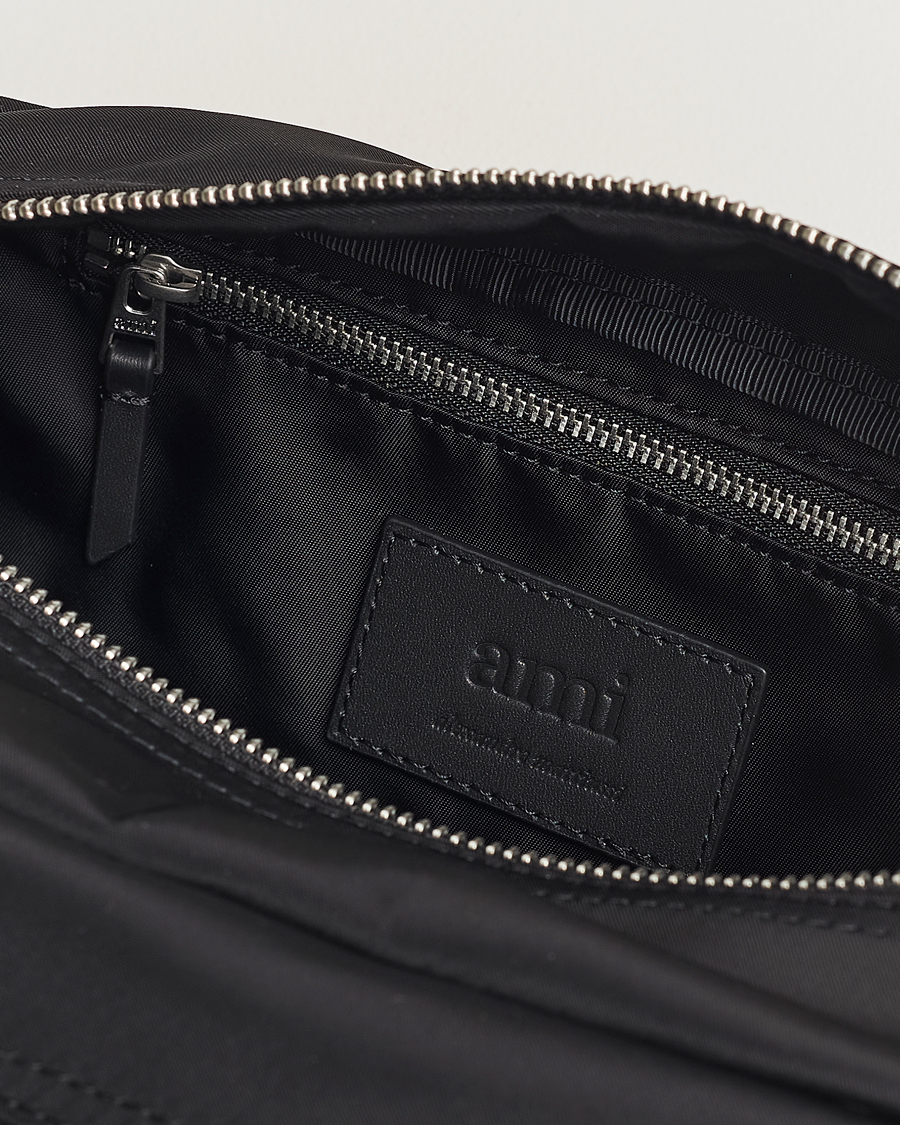 Men | AMI Heart Logo Wash Bag Black | AMI | Heart Logo Wash Bag Black