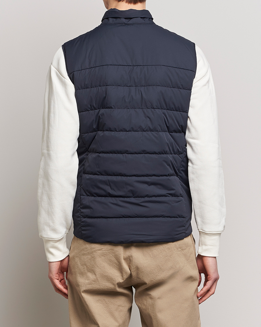 Men | Gilets | Scandinavian Edition | Ratio Lightweight Padded Vest Midnight Blue