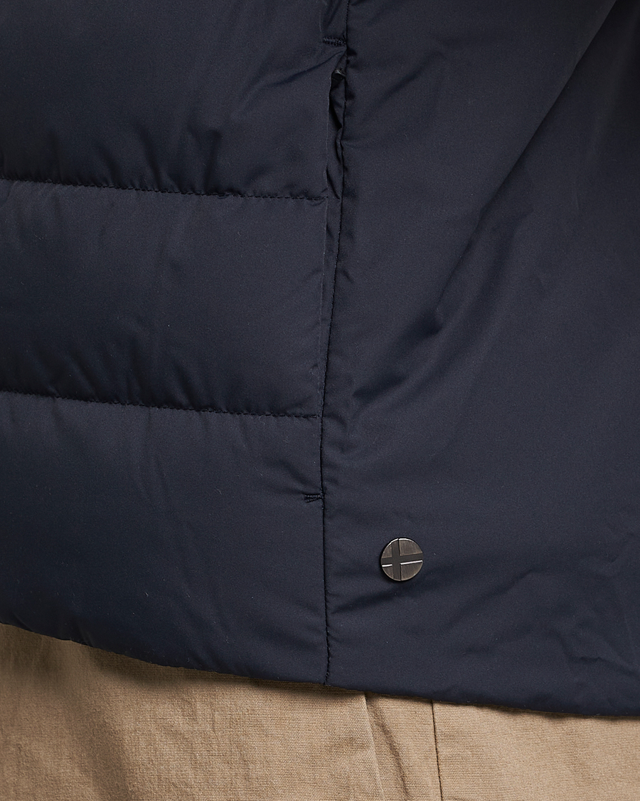 Men | Gilets | Scandinavian Edition | Ratio Lightweight Padded Vest Midnight Blue