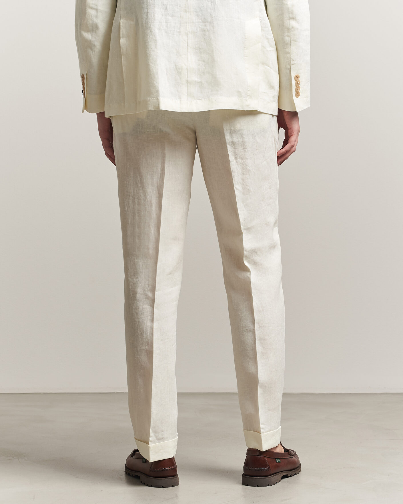 Men | Trousers | Polo Ralph Lauren | Linen Pleated Trousers Cream