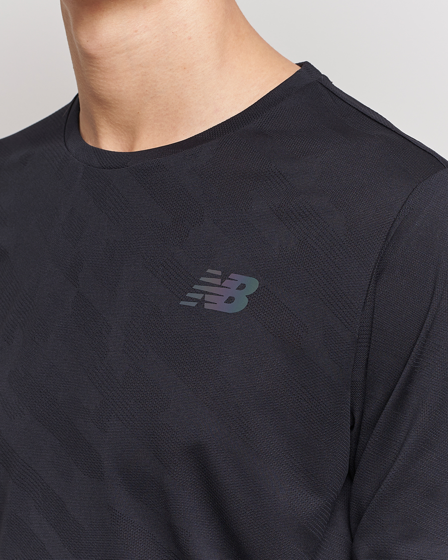 Men | T-Shirts | New Balance Running | Q Speed Jacquard Long Sleeve T-Shirt Black