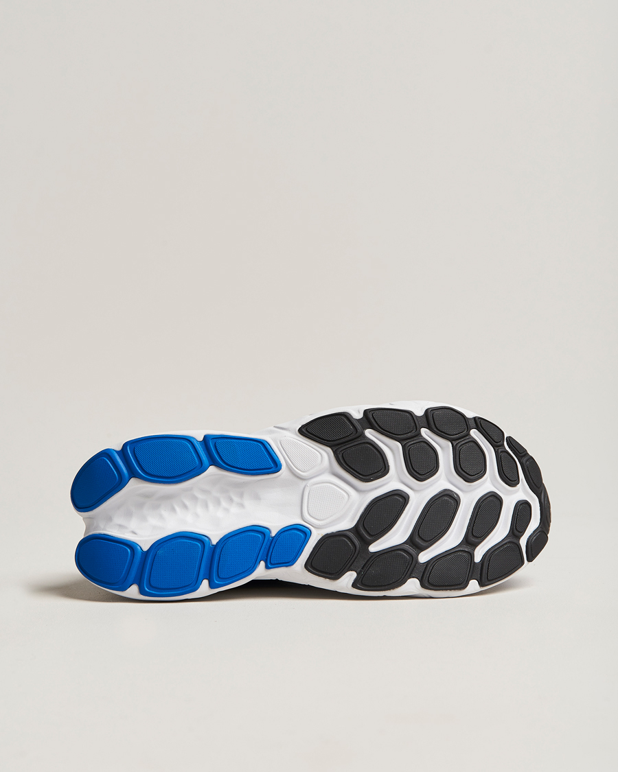 Men | New Balance Running Fresh Foam More v4 Blue | New Balance Running | Fresh Foam More v4 Blue