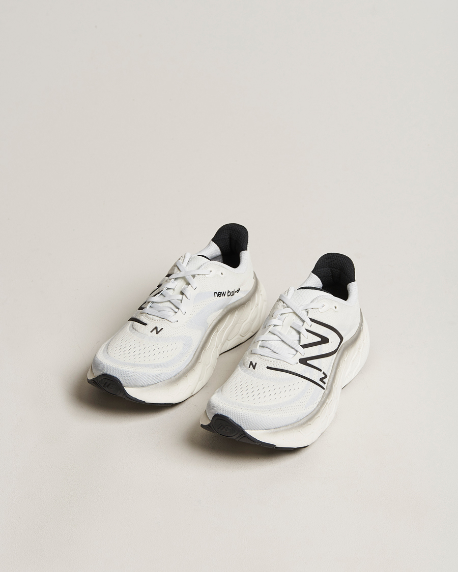 Men | Running Sneakers | New Balance Running | Fresh Foam More v4 Athleisure White