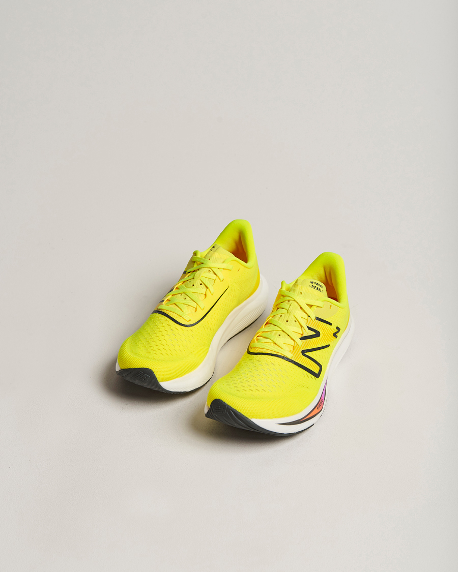 Men | Running | New Balance Running | FuelCell Rebel v3 Cosmic Pineapple