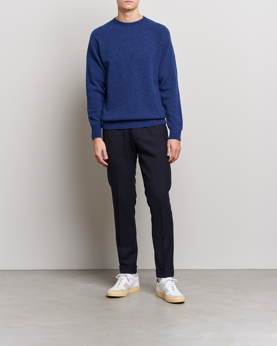 Men | Sweaters & Knitwear | Sunspel | Lambswool Crewneck Space Blue