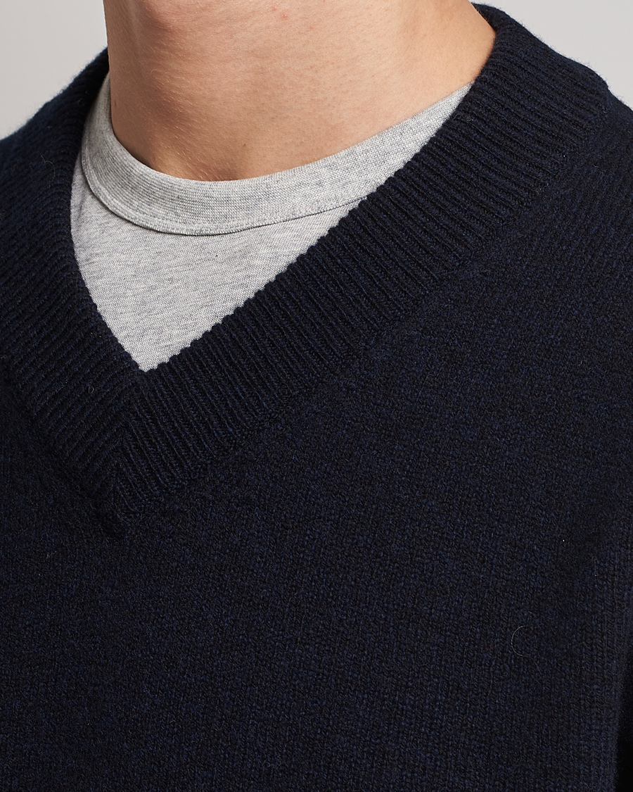 Men | Sweaters & Knitwear | Sunspel | Lambswool V-Neck Dark Navy Mouline