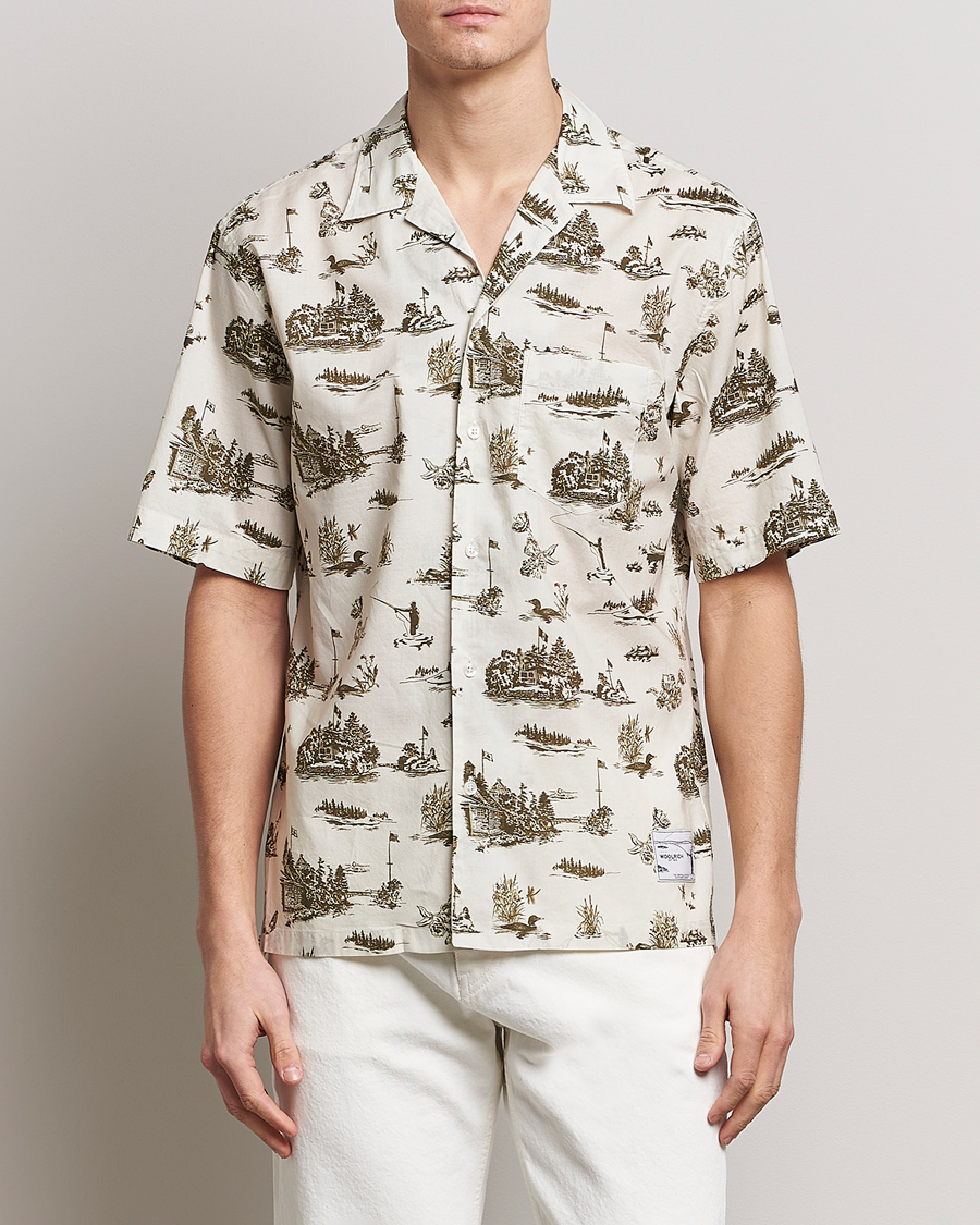 Men |  | Woolrich | Zavikon Printed Short Sleeve Resort Shirt Milky Cream