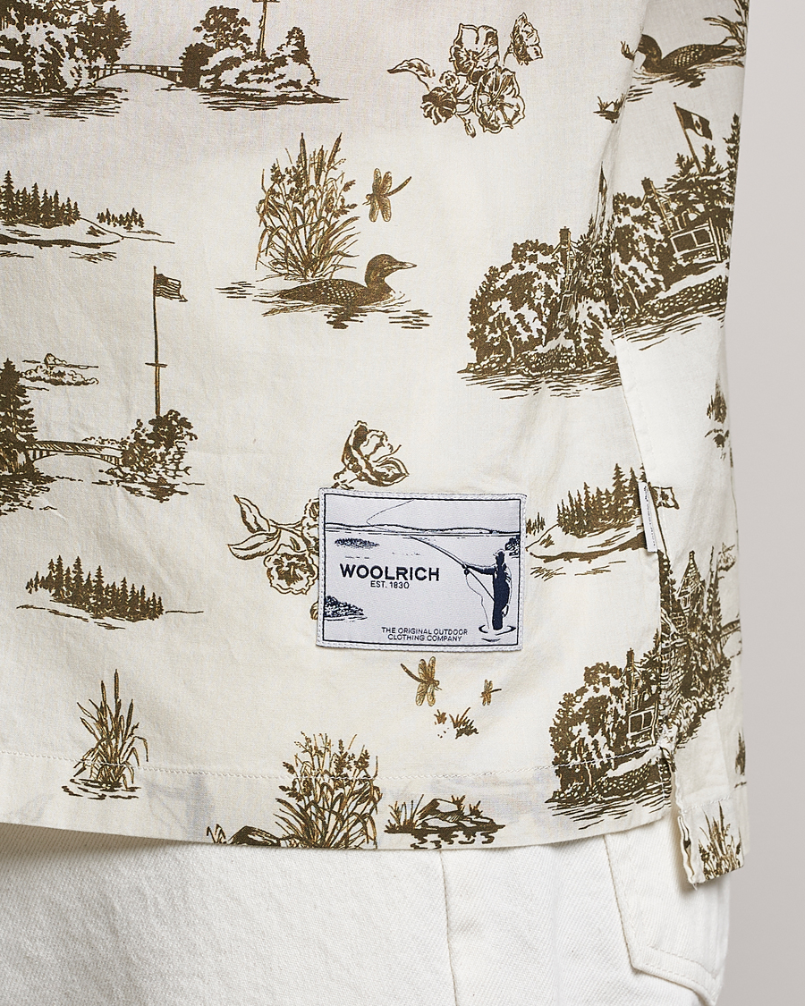 Men | Shirts | Woolrich | Zavikon Printed Short Sleeve Resort Shirt Milky Cream
