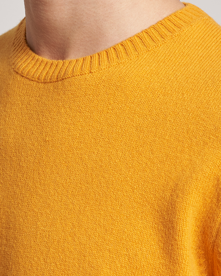 Men | Sweaters & Knitwear | Colorful Standard | Classic Merino Wool Crew Neck Burned Yellow