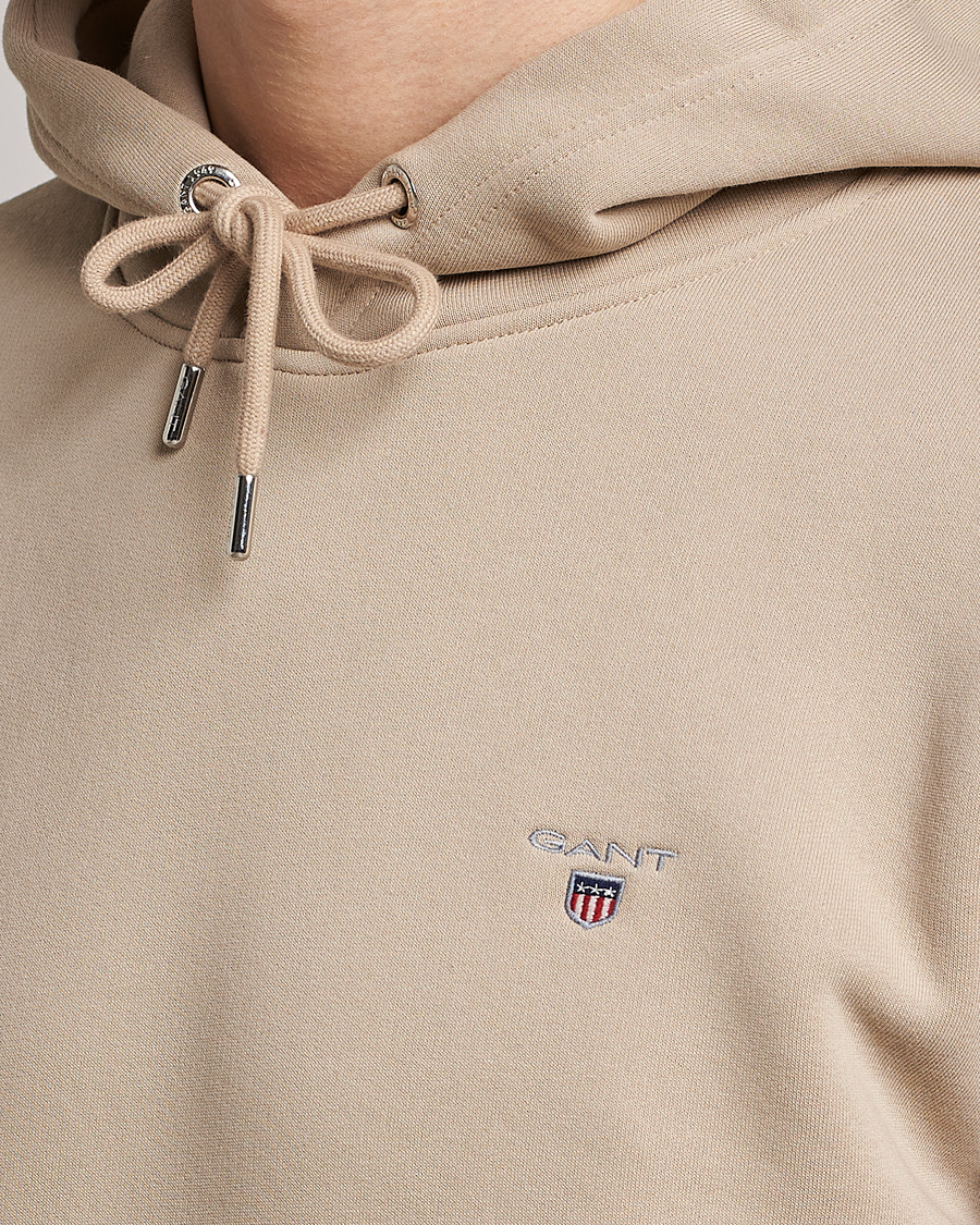 Men | Sweaters & Knitwear | GANT | Original Shield Logo Hoodie Concrete Beige