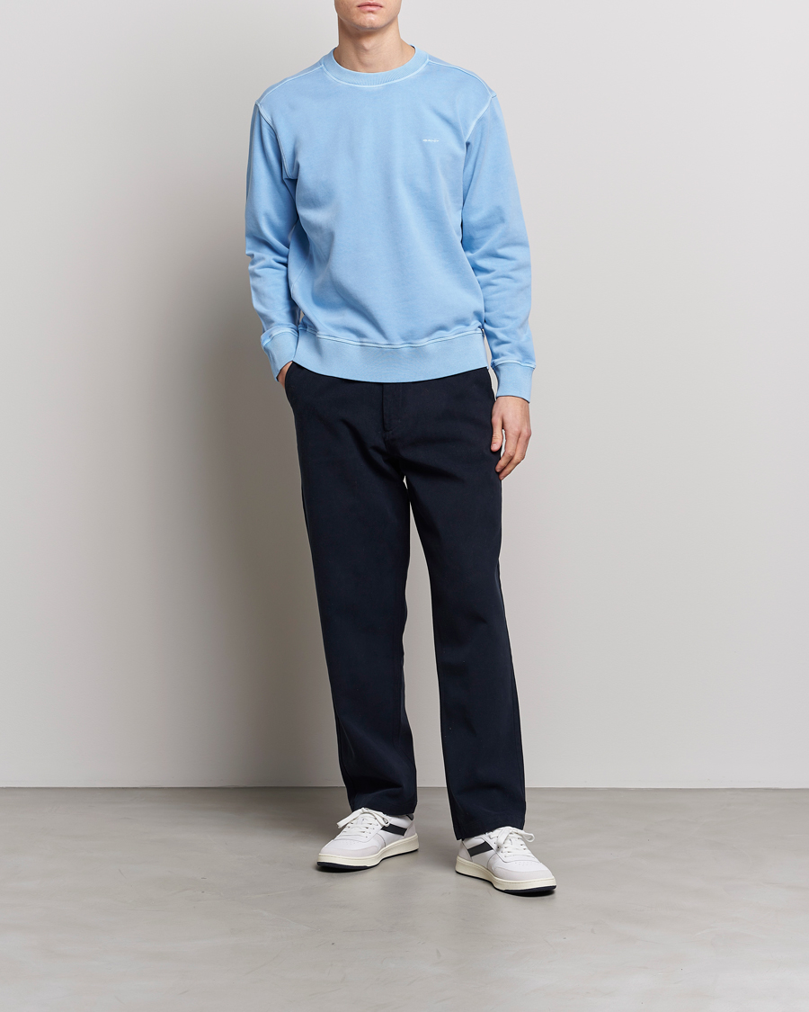 Men | Sweaters & Knitwear | GANT | Sunbleached Crew Neck Sweatshirt Gentle Blue