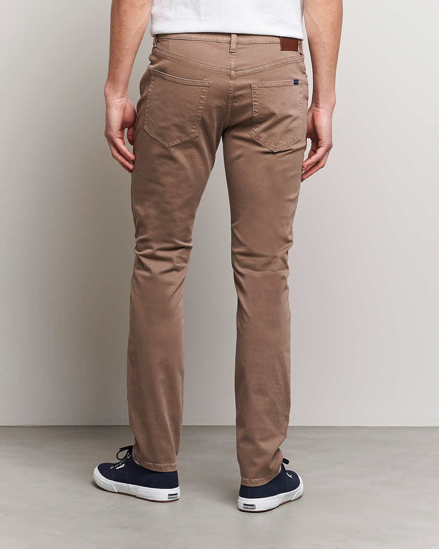 Men | Trousers | GANT | Hayes Desert Jeans Desert Brown