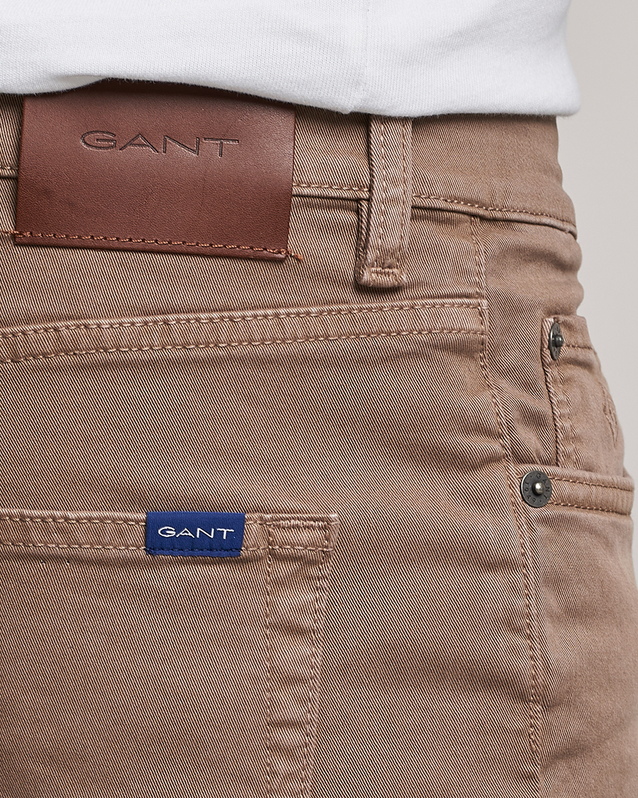 Men | Trousers | GANT | Hayes Desert Jeans Desert Brown