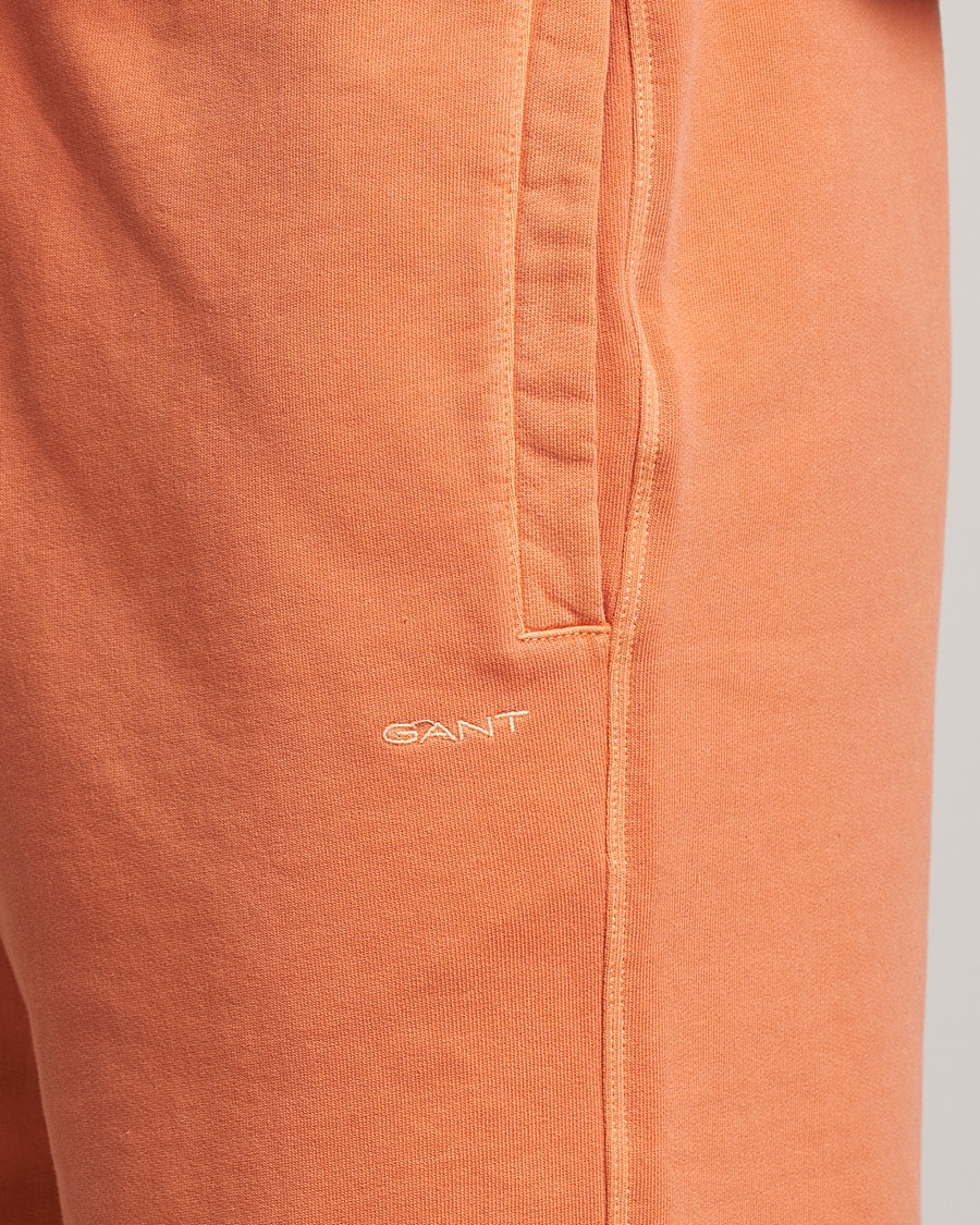 Men | Shorts | GANT | Sunbleached Sweatshorts Apricot Orange