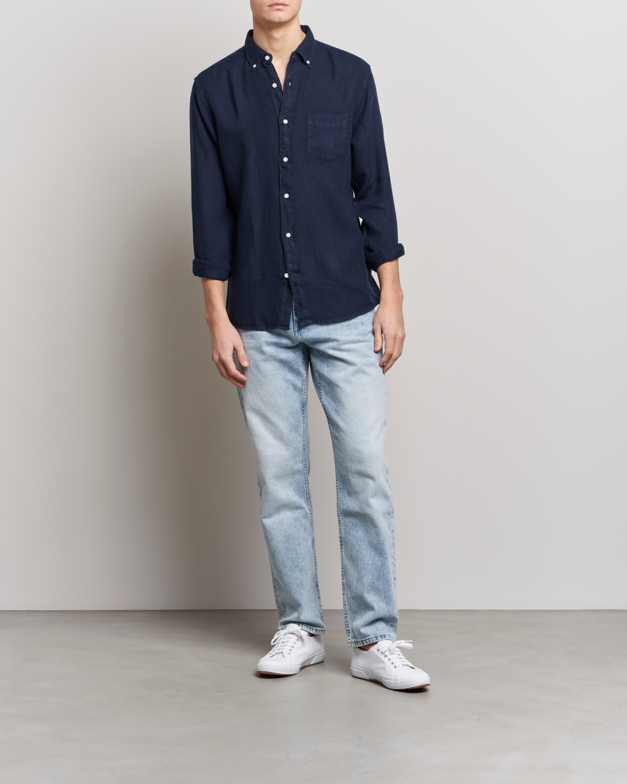 Men | Shirts | GANT | Regular Fit Garment Dyed Linen Shirt Marine