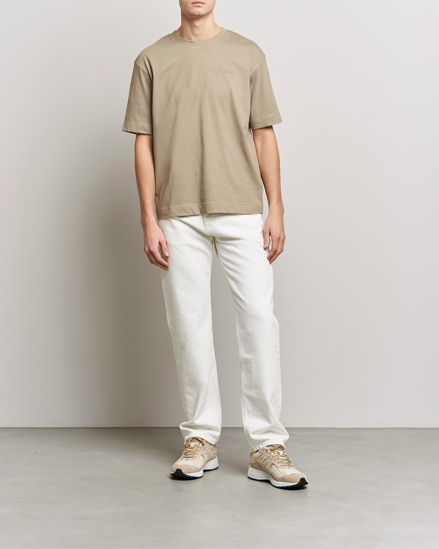 Men | T-Shirts | GANT | Icon Crew Neck T-Shirt Taupe Beige