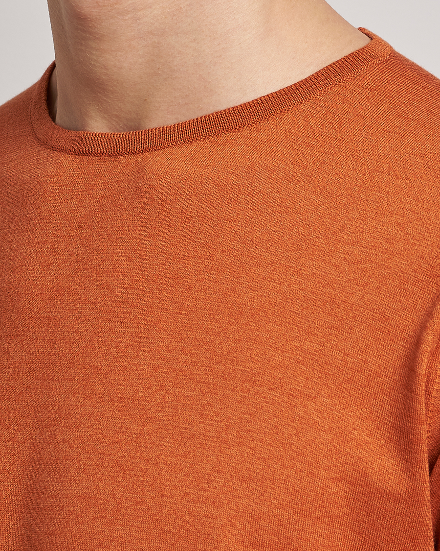 Men | T-Shirts | John Smedley | Belden Wool/Cotton T-Shirt Amber