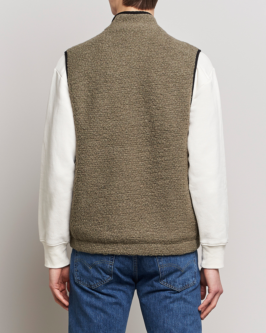Men | Gilets | Morris | Whitfield Pile Vest Green