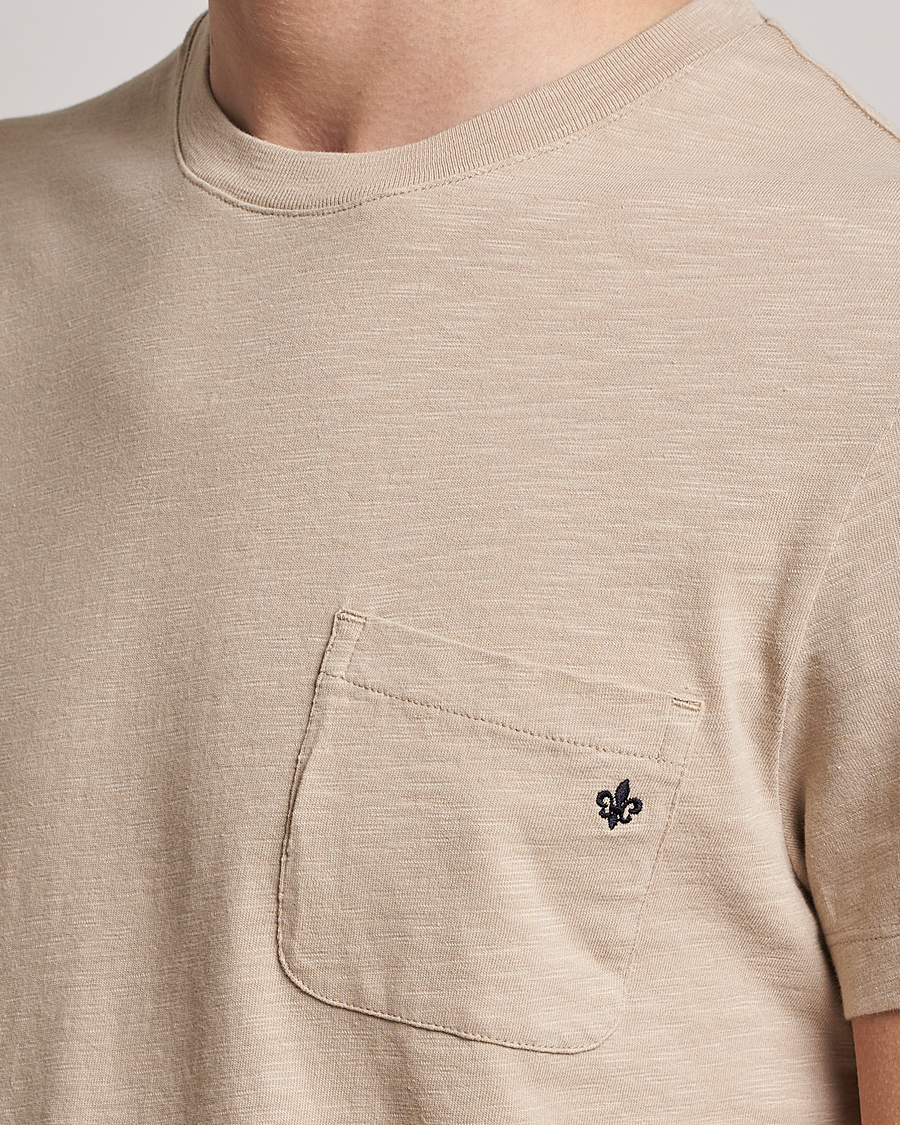 Men | T-Shirts | Morris | Lily Slub Pocket Crew Neck Tee Beige
