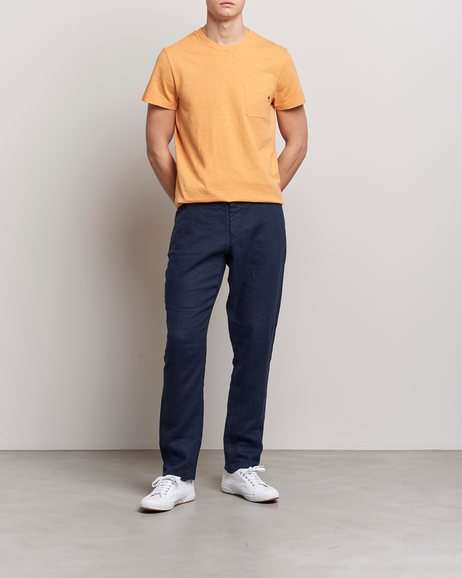 Men | T-Shirts | Morris | Lily Slub Pocket Crew Neck Tee Orange