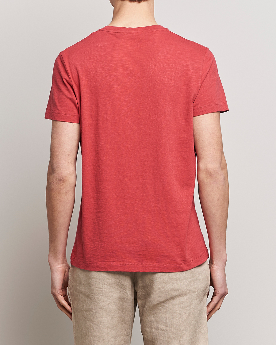 Men | T-Shirts | Morris | Lily Slub Pocket Crew Neck Tee Red