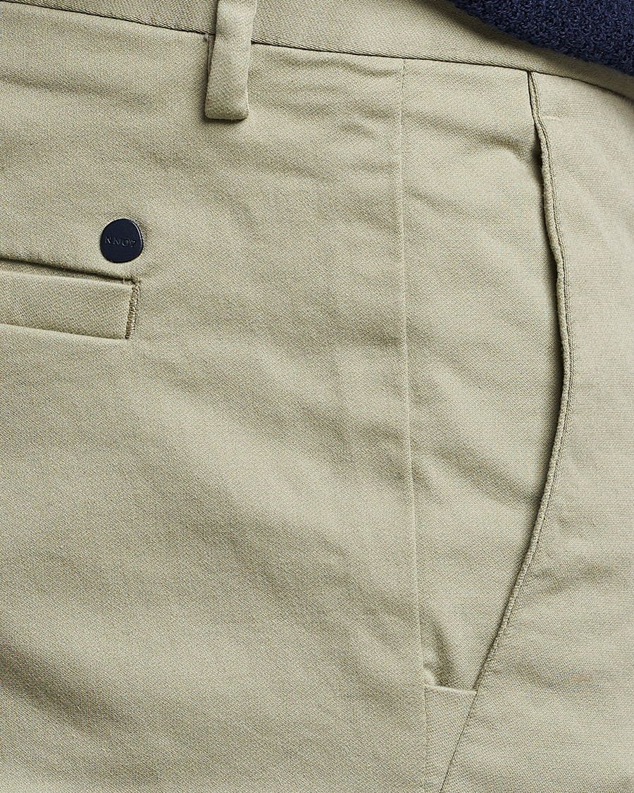 Men | Trousers | NN07 | Theo Regular Fit Stretch Chinos Oil Green
