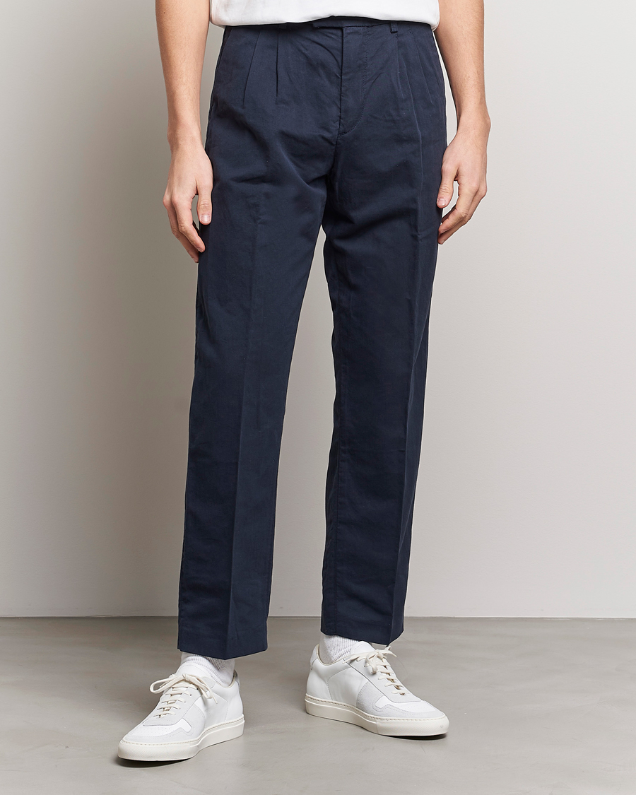 Men | Trousers | NN07 | Fritz Pleated Trousers Navy Blue