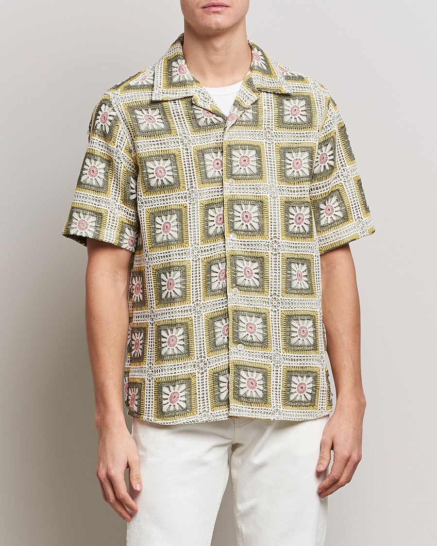 Men | Short Sleeve Shirts | NN07 | Julio Flower Short Sleeve Shirt Pale Green