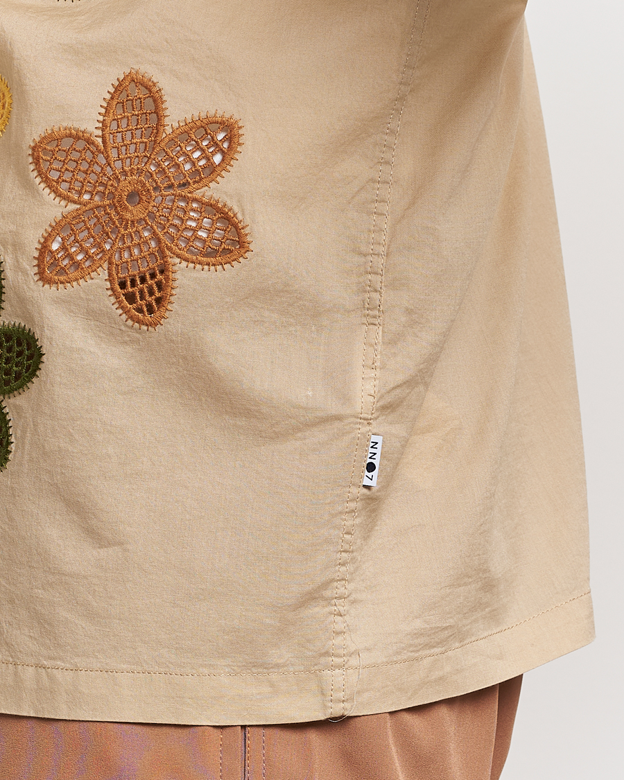 Men | Shirts | NN07 | Julio Flower Short Sleeve Shirt Cream