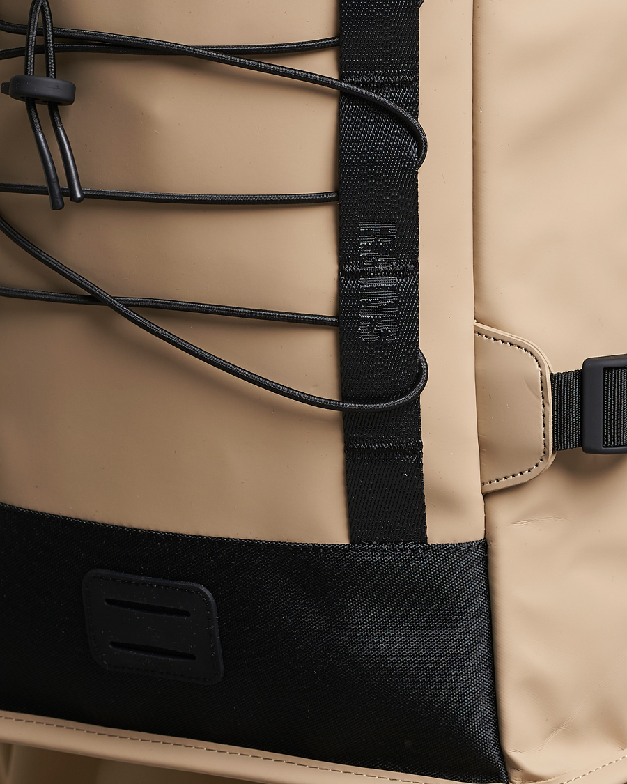 Men | RAINS Trail Mountaineer Backpack Sand | RAINS | Trail Mountaineer Backpack Sand