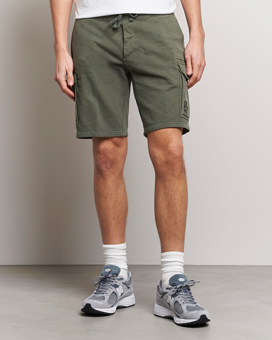 Men |  | RLX Ralph Lauren | Terry Back Fleece Cargo Shorts Fossil Green