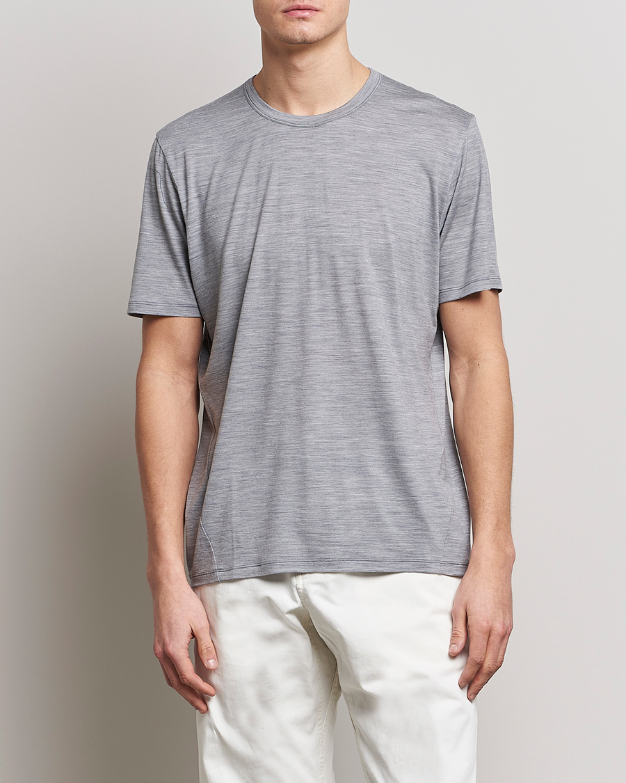 Men | T-Shirts | Arc'teryx Veilance | Frame Short Sleeve T-Shirt Void Heather