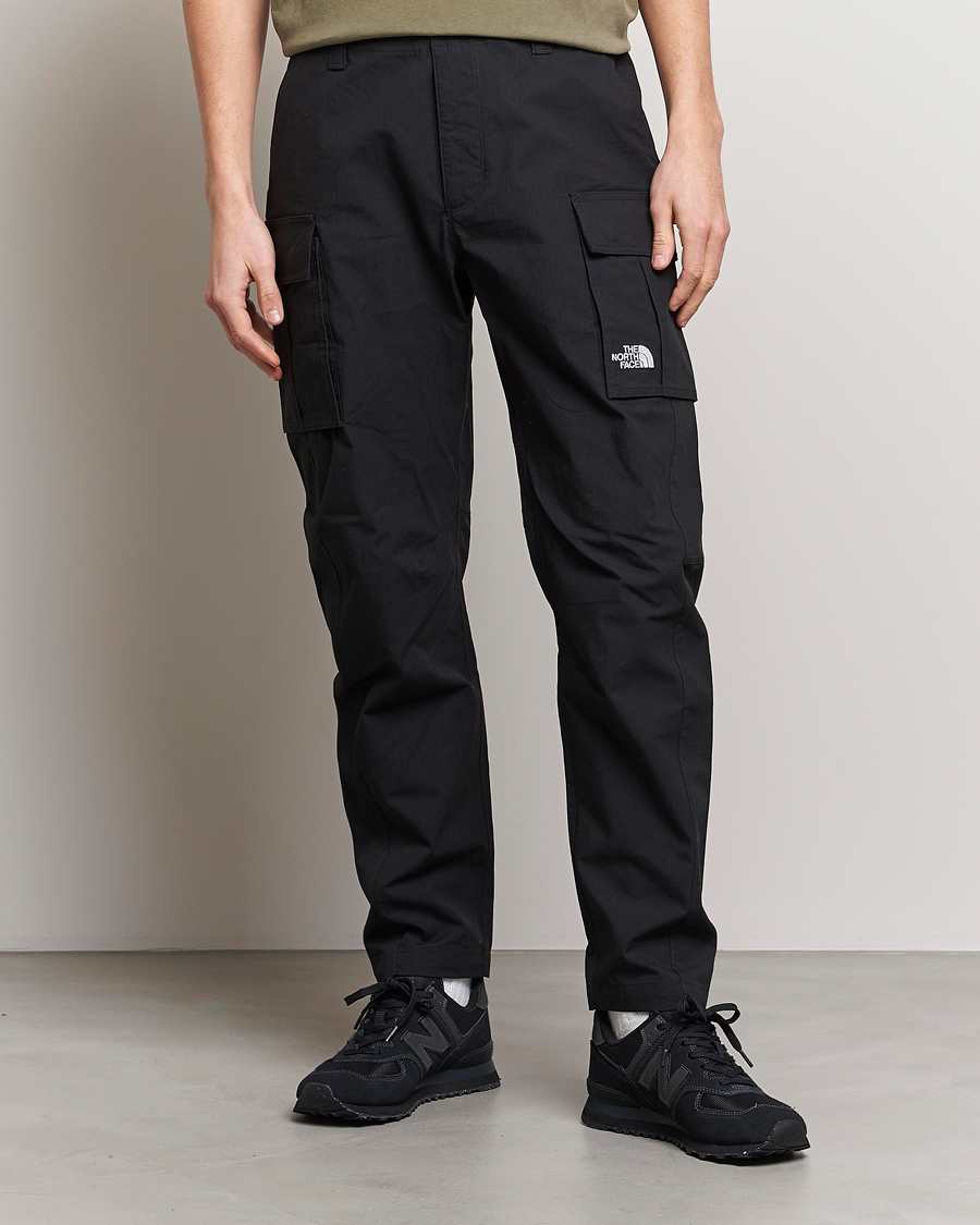 Men | Trousers | The North Face | Heritage Cargo Pants Black