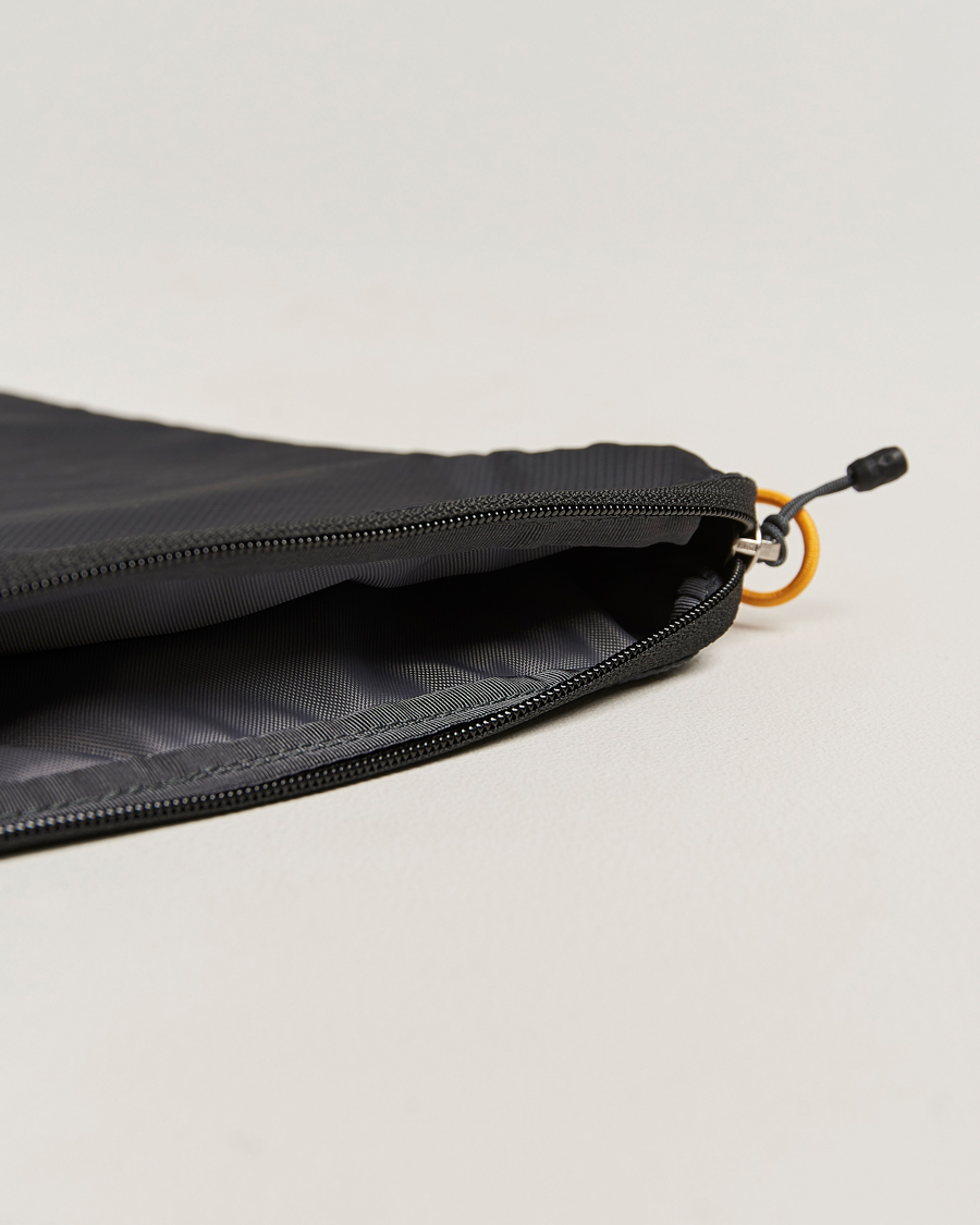Men | The North Face Flyweight Laptop Sleeve Black | The North Face | Flyweight Laptop Sleeve Black