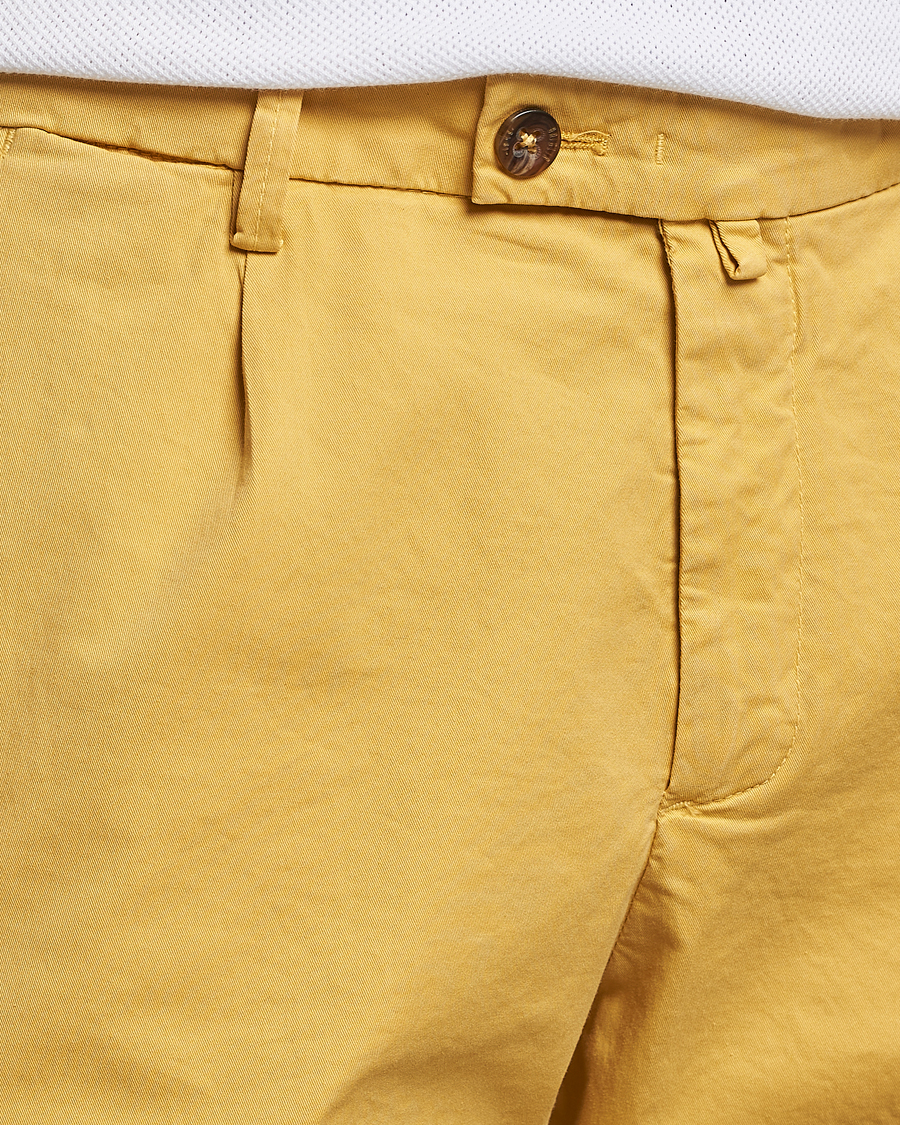 Men | Shorts | Briglia 1949 | Pleated Cotton Shorts Yellow