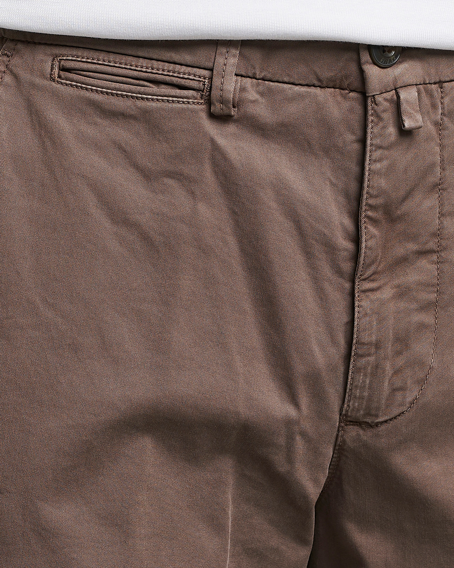 Men | Trousers | Briglia 1949 | Tapered Fit Cotton Twill Stretch Chinos Brown