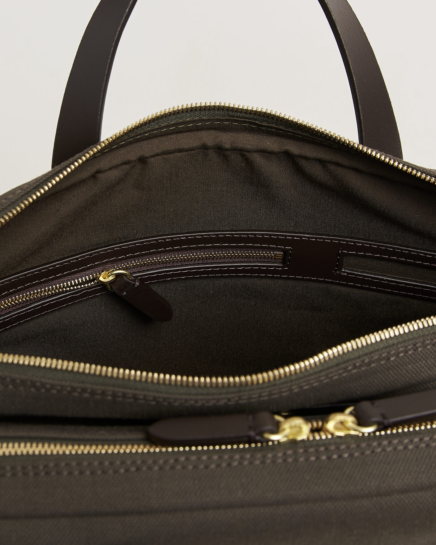 Men | Bags | Mismo | MismoM/S Endeavour BriefcaseArmy/Dark Brown