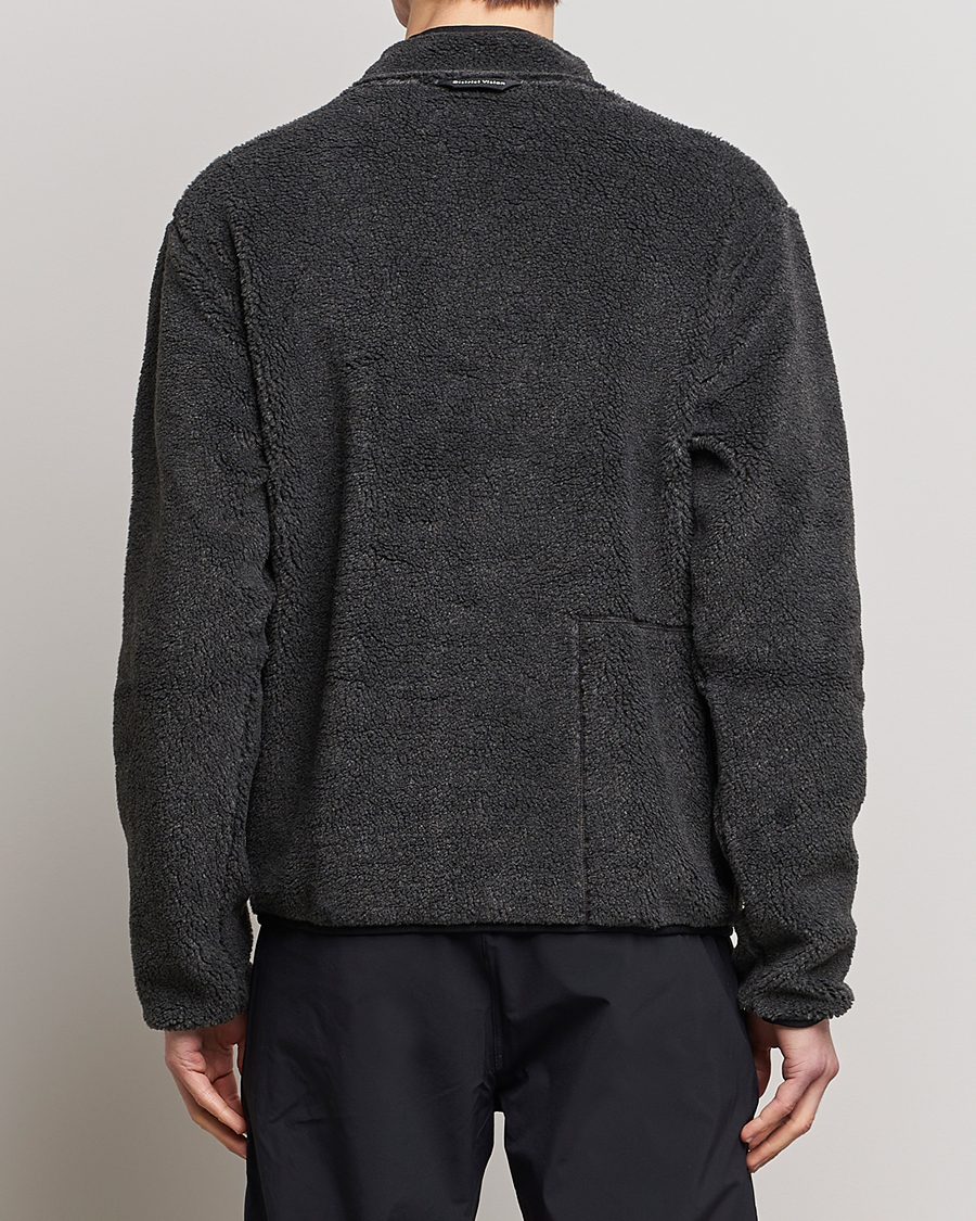 Men | Sweaters & Knitwear | District Vision | Doug Half Zip Fleece Charcoal